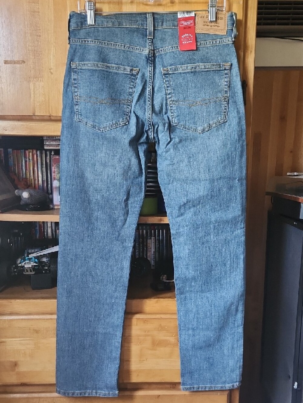 NWT Levi's Men's Straight Jeans - Medium Blue Wash  Sz 30x30 - Picture 4 of 9